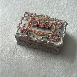 Floral Decorative Ring Box